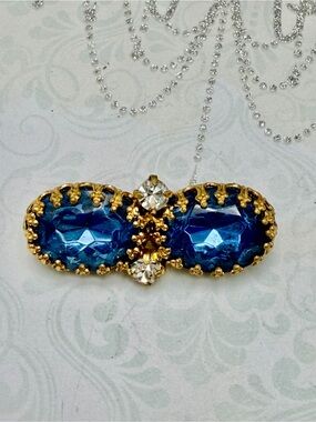Vintage Czech Blue bar brooch #cz813